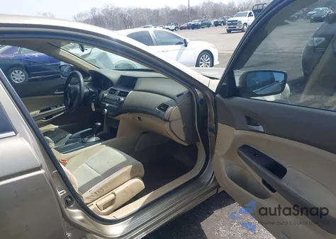 2008 Honda Accord 2.4 Lx-P from USA, damaged, VIN 1HGCP26488A115936